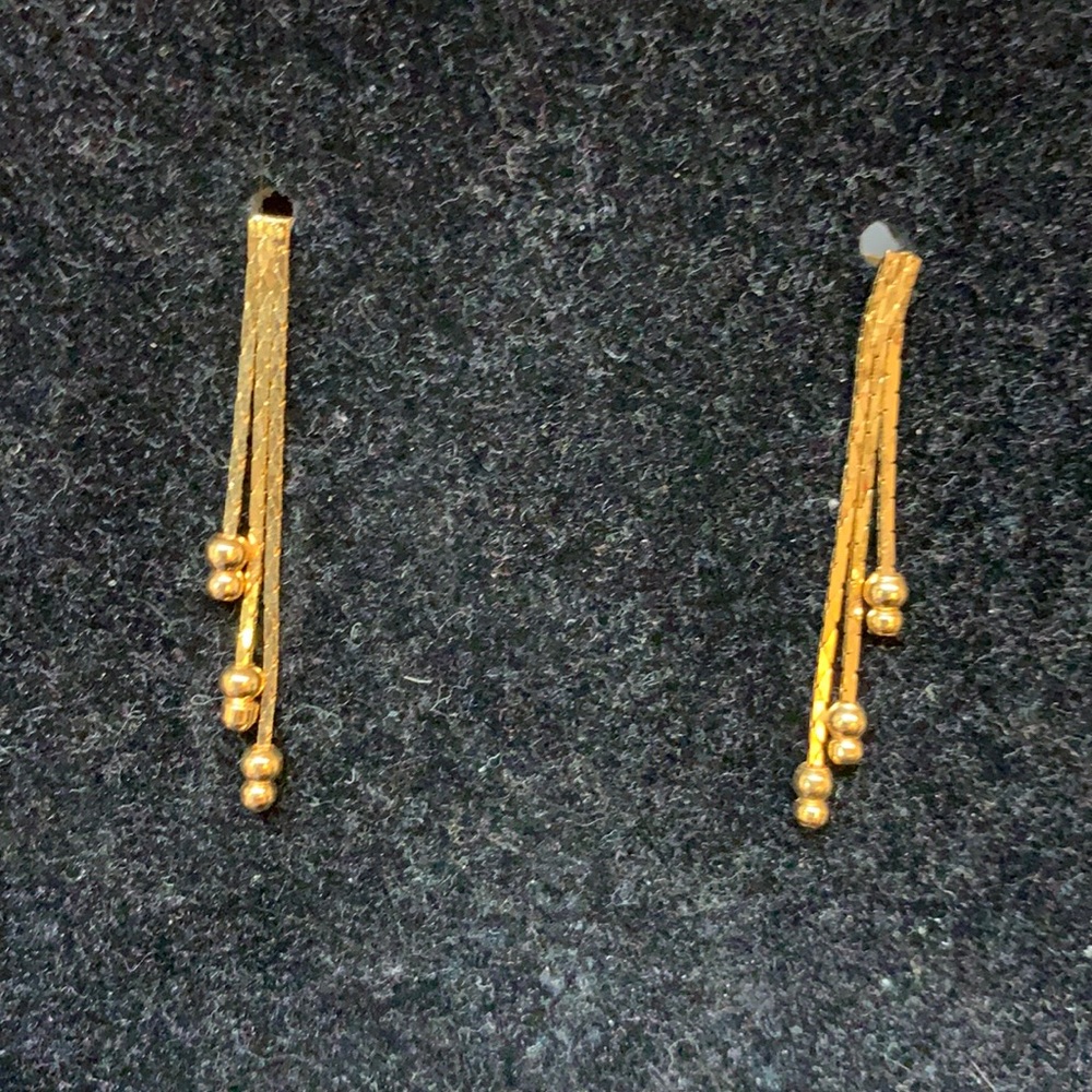 3/$15 Dangle gold box earrings
